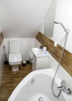 Two-Bedroom Apartment with Mountain View