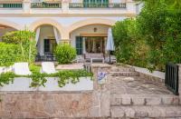 CASA FARO Spacious, Ground Floor Property on the Pine Walk, Covered terrace with Sea Views. Wifi/Air Con - Chambres d'hôtes Pollença
