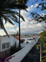 Casa Marina - Bed and Breakfast Arona