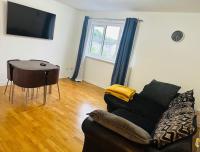 Modern Apt commute to Edinburgh - Bed and Breakfast Livingston