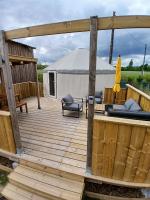 Yourte N 1 Les Belles Ouvrières - Bed and Breakfast