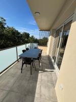 High-end, direct access to beach,Terrasse,Parking free - B&B Vias