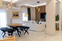Green apartment - B&B Piraeus