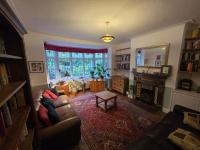 Peaceful 3-Bed Retreat by Epping Forest Chingford - B&B Woodford Green
