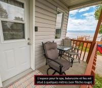 Chalet #10 - Spa with river view & Fireplace - Bed and Breakfast Cap-Saint-Ignace