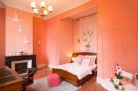 Deluxe Double Room (2 Adults + 1 Child)