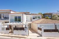 Casa Vacanze Zeffiro vista mare con giardino - Bed and Breakfast