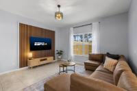 Charming Family Retreat w Pool & BBQ Near Disney - B&B Kissimmee