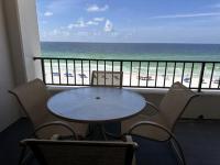 611 Surf Dweller by Alicia Hollis Realtor Rentals - Open Now - B&B