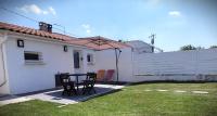 Maison pour 2 à 4 personnes avec jardin proche de la plage et des commerces ROYAN - Chambres d'hôtes Royan