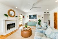 Walk to Gulf Luxe Luau-Themed Gem in Holmes Beach - B&B Holmes Beach
