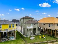 Relax And Sea NEW Luxury Canal-View Escape Gated Community Firepit and Decks - Ferienwohnung Port Bolivar