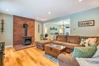 Mount Holly Vacation Rental with Hot Tub! - B&B