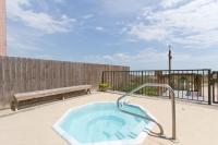 FL1-Two-Bedroom Beachfront Apartment (6 Adults)