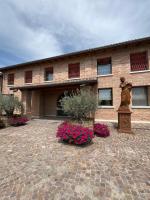 Agriturismo La Sapienza - Ferienwohnung Monestirolo
