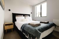 Luxe 3BR, 2Bath Townhouse w Private Garage in CBD - B&B Wellington