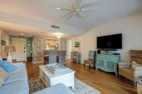 107 Village House Port Royal 2 BR 2 BA w King 2 Queens Twin Sleeps 7 Bikes & Beach Gear Included - Chambres d'hôtes Hilton Head