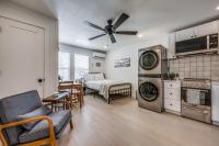 The Vanderbilt Mansion Apt 8 Near Downtown & TWU - B&B Denton