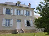 Maison XIXe, grand jardin clos, au cœur des vignobles, près de Chinon et de la Loire à Vélo - FR-1-381-445 - Bed and Breakfast