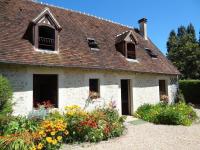 Gîte familial avec grand jardin fleuri, cheminée et activités extérieures, proche Petite Cité de Caractère - FR-1-497-38 - Chambres d’hôtes
