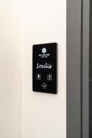 Queen Suite with Pool View