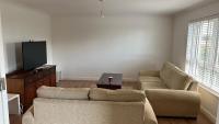 2 Bed 2 Bath Flat 27Atholway - B&B Uphall