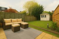 Modern House with Garden in Trendy Balham - B&B