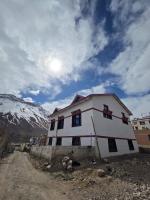 Yankit Homestay - B&B