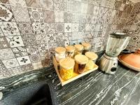 Villa RACHID Piscine Privée, Jacuzzi & Villa Entière Sans Vis-à-Vis - B&B Berkane