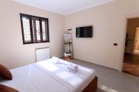 Private Villa With Garden And Comfort - Close To City Center - Chambres d'hôtes Tirana