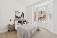One-Bedroom Deluxe Apartment