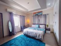Queens View Apartment - B&B Accra