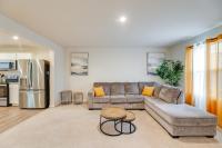 Sunlit Milford Townhome Less Than 2 Mi to Riverwalk! - B&B Milford