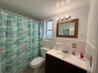 Studio Lit King-Size