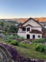 Casa Verde - Casa Inteira - Ampla e Confortável - B&B Diamantina