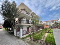 Pelekan rooms and apartments Athina 32 - B&B Pefkochóri