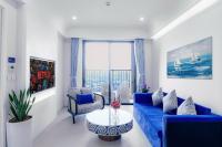 One-Bedroom Apartment with City View