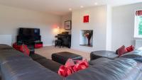 Superb 4BD Stay in Wyton and Houghton Village - Chambres d’hôtes Wyton