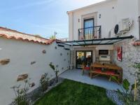 Meli Mila Spiti milozrooms Ayvalik - B&B Ayvalık