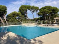 LA PERLE DU GOLF -Magnifique Vue CLIM LINGE Golf Saumane 6P Piscine Tennis - Ferienwohnung