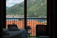 Salty Nest Residence - Bed and Breakfast Donji Stoliv