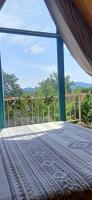 Familienzimmer mit Bergblick