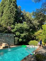 Villa-Cyprès-La-Polynésie-Giens - B&B Hyères