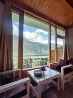 Aanagha Stay & cafe - B&B Manali