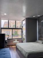 Studio met Kingsize Bed en Slaapbank