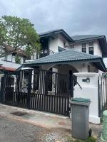 Mia Guesthouse - B&B Kampung Baharu Nilai