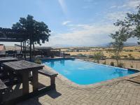 Carlo's Mountain Lodge - B&B Usakos