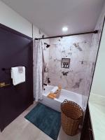 Downtown-Pool,Firepit,Trees, WFH-No gate fee like PML - B&B Groveland