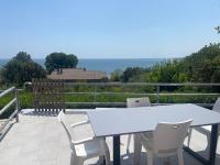 Villa Annita vista mare 350 mt dalla spiaggia - B&B Numana