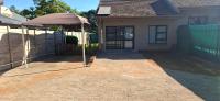 9 on Deimos Ave - B&B
